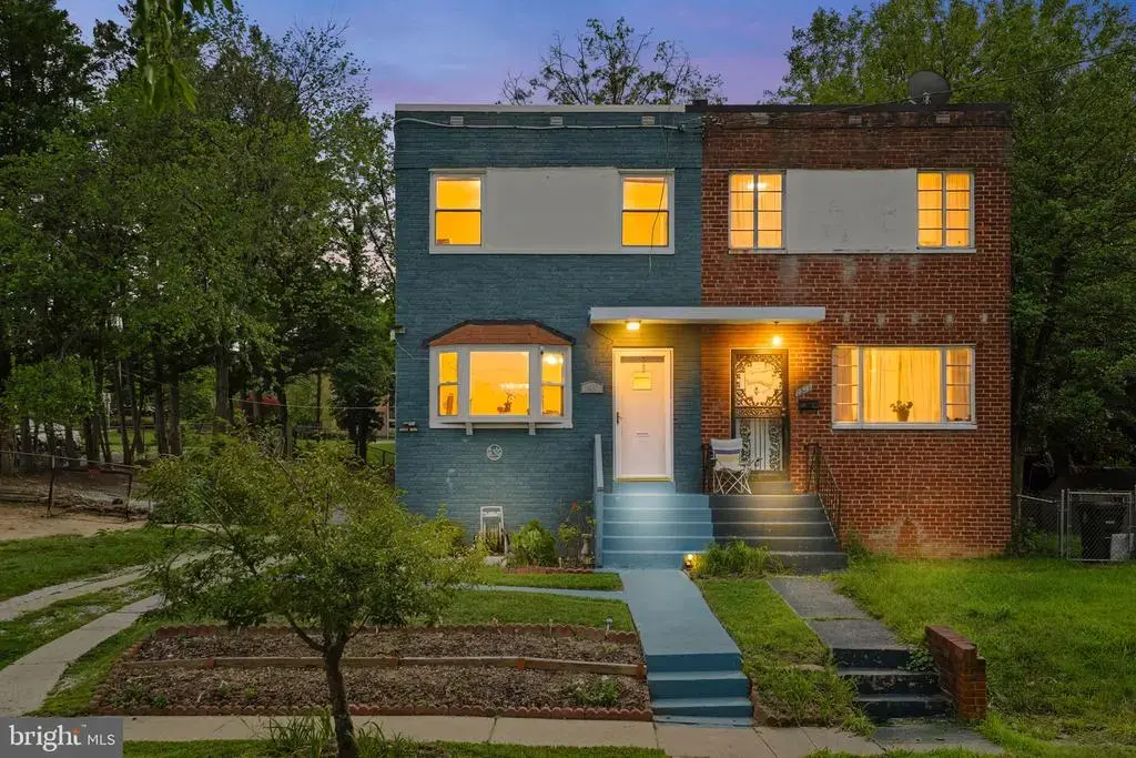 1821 Longfellow St, HYATTSVILLE