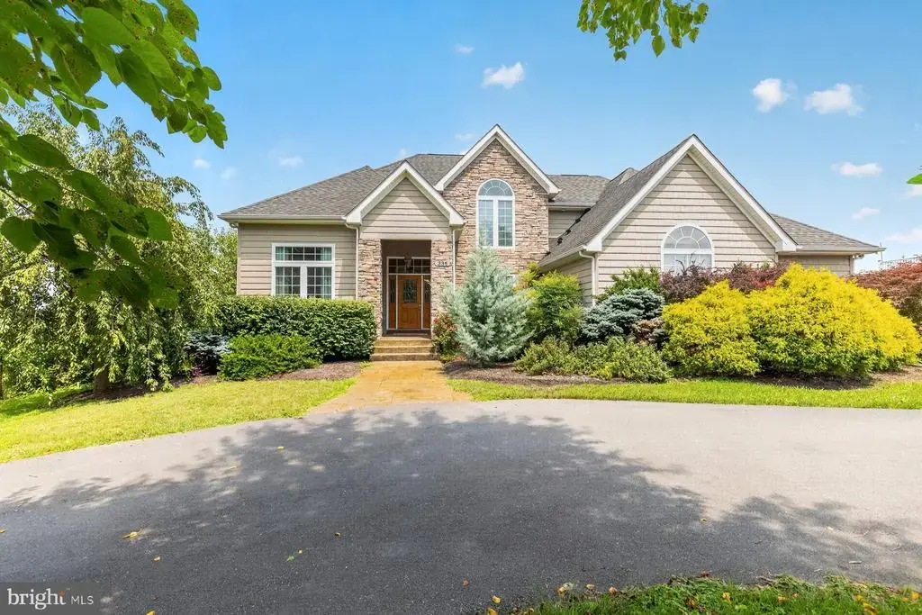 336 Apple Valley Rd, WINCHESTER
