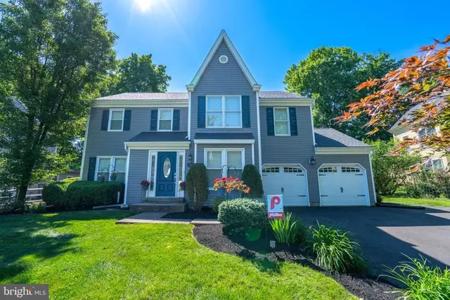 125 Runnymede Dr, Lansdale