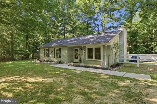 815 San Mateo Trl, Lusby