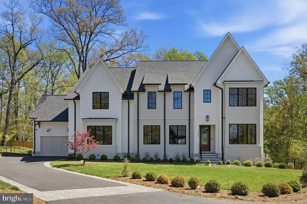 2107 Elliott Ave, MCLEAN