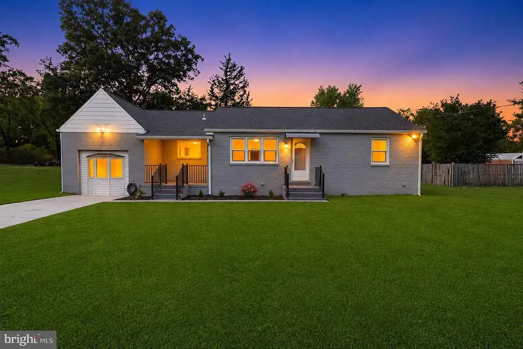 6601 Horseshoe Rd, CLINTON