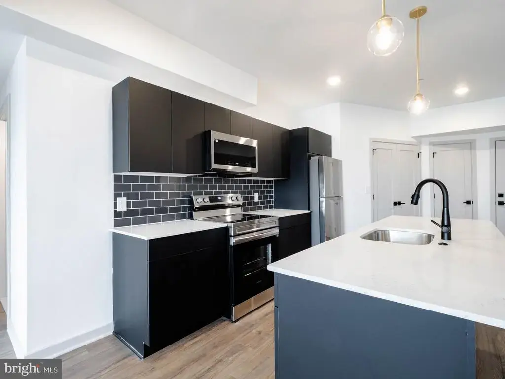 6237 Germantown Ave #204, PHILADELPHIA