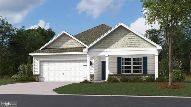 130 Amber Ln, York