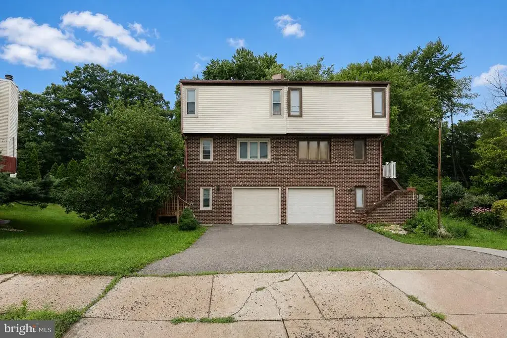 124 Hamlet Dr, KING OF PRUSSIA
