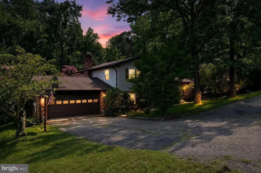 23146 Esperanza Dr, LEXINGTON PARK