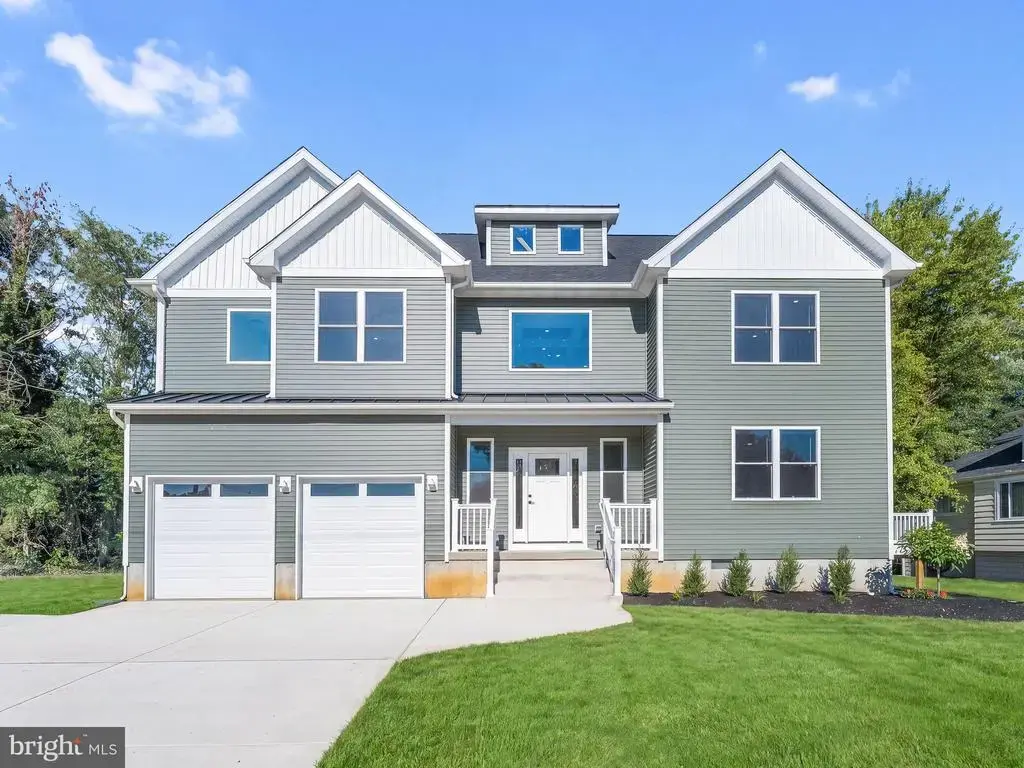 206 E Camden Ave, MOORESTOWN