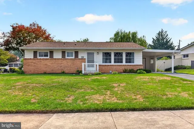 134 Yorkshire Dr, Mechanicsburg