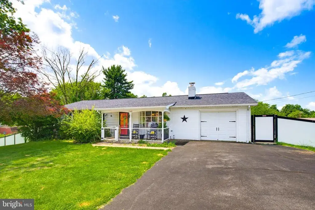 749 Frey Rd, CHAMBERSBURG