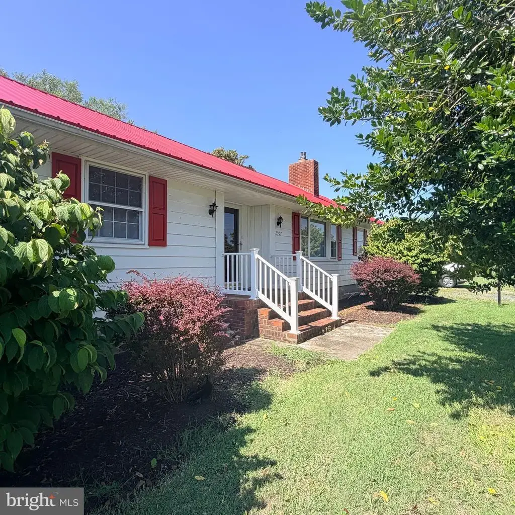 2907 Oak Hill Rd, CAMBRIDGE