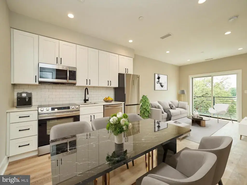 1016 17th Pl Ne #203, WASHINGTON
