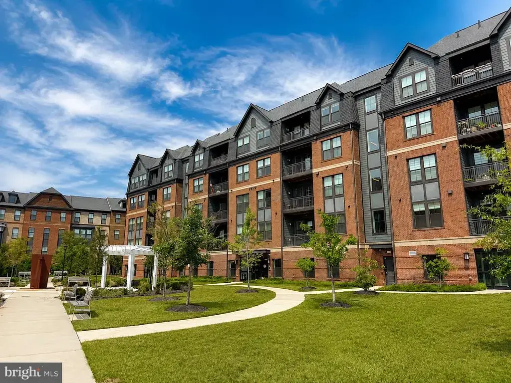 3927 Fair Ridge Dr #303, FAIRFAX