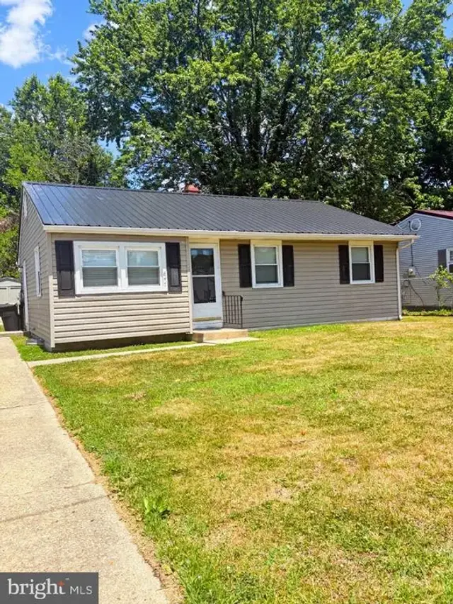 847 Lincoln St, Dover