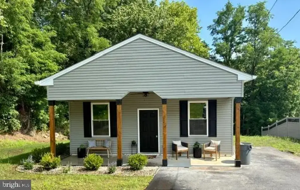 1407 Rising Sun Ave, LANGHORNE