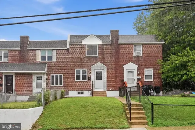 802 Grant Rd, Folcroft