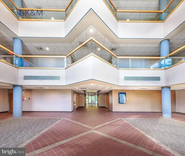 21495 Ridgetop Cir #200, Sterling