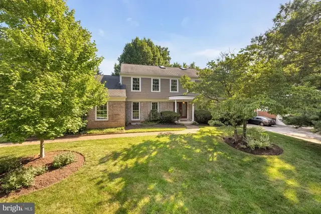 8705 Bells Mill Rd, Potomac