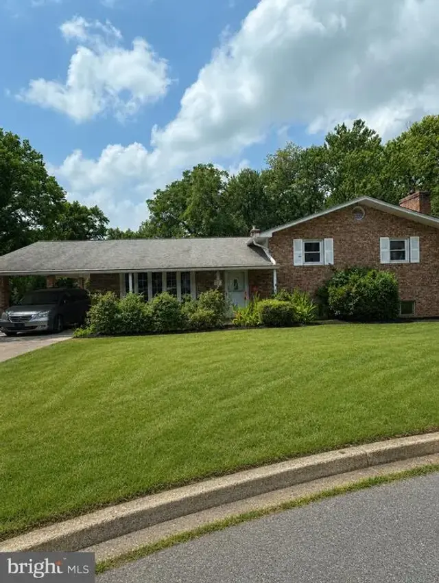 6003 Joyce Dr, Temple Hills