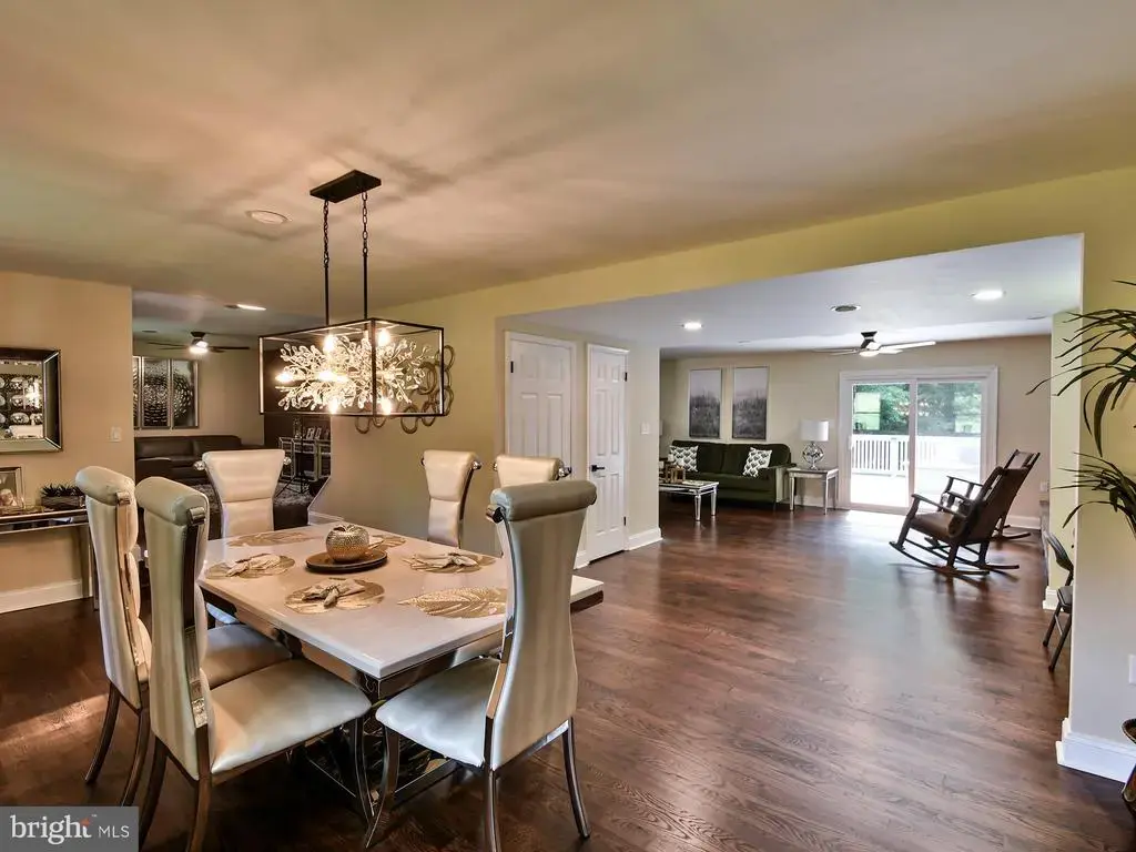 3841 Sunrise Dr, HUNTINGTOWN
