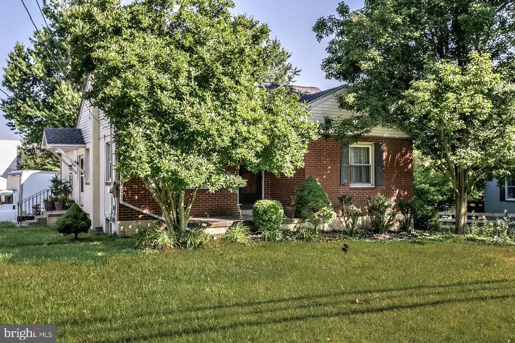 2916 Whitehall Rd, NORRISTOWN