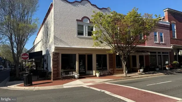 9108 Center St, Manassas