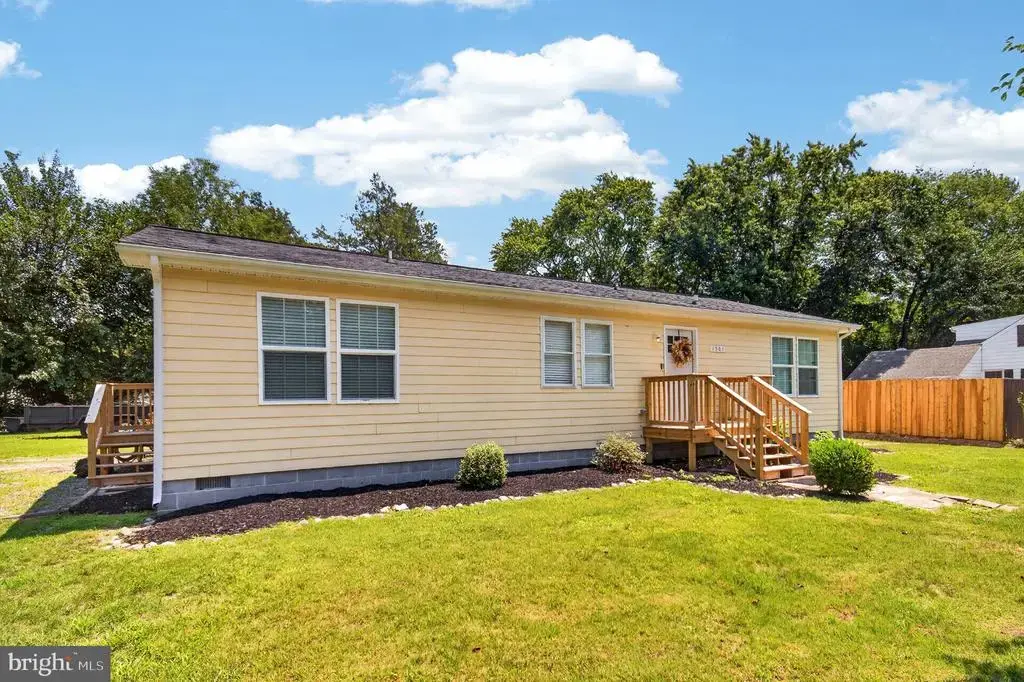 1501 Laurel Dr, SALISBURY