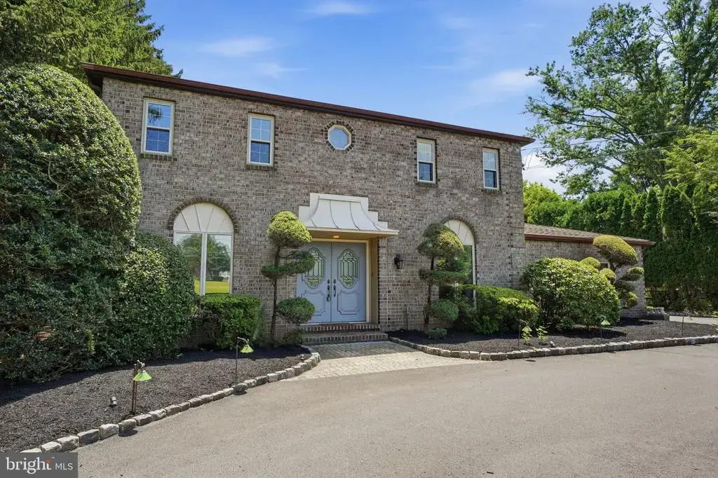 560 Lower Holland Rd, SOUTHAMPTON