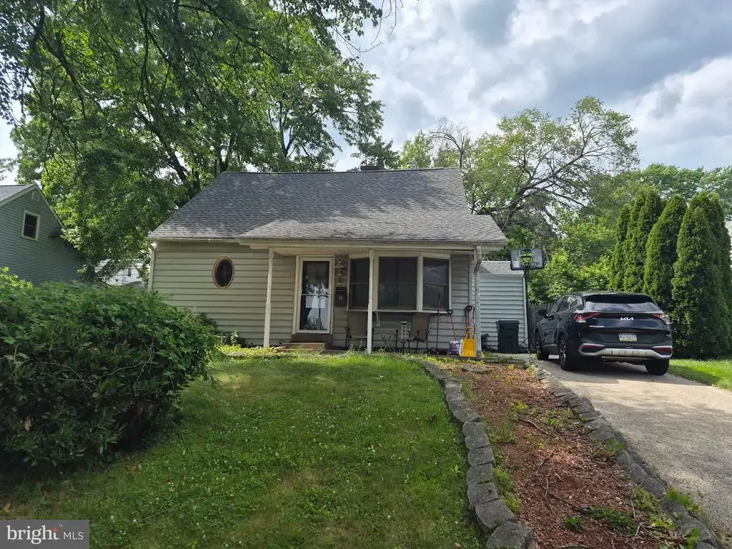 1932 Preston Ave, WILLOW GROVE