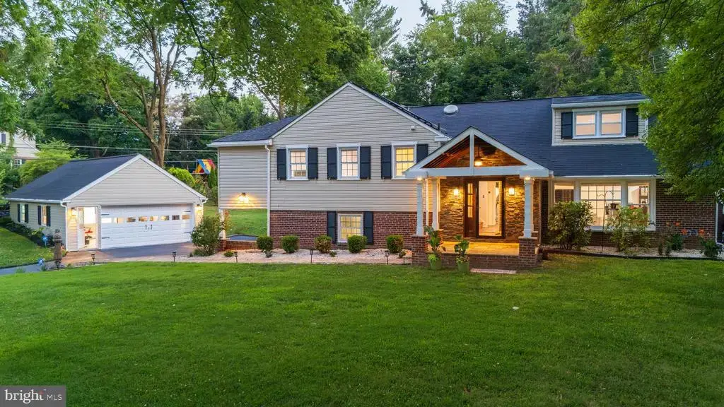 1291 Thomas Rd, WAYNE