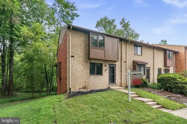 7363 Hickory Log Cir, Columbia