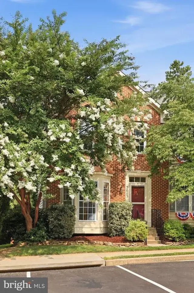 3647 Singleton Ter, Frederick