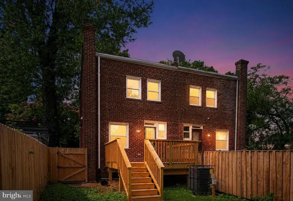1712 U St Se, WASHINGTON
