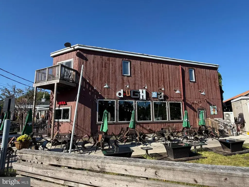 109 Union St #rear Unit, MILTON