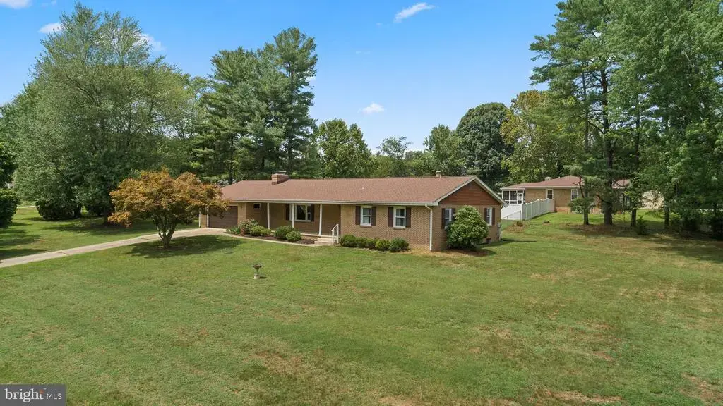 3401 King Dr, DUNKIRK