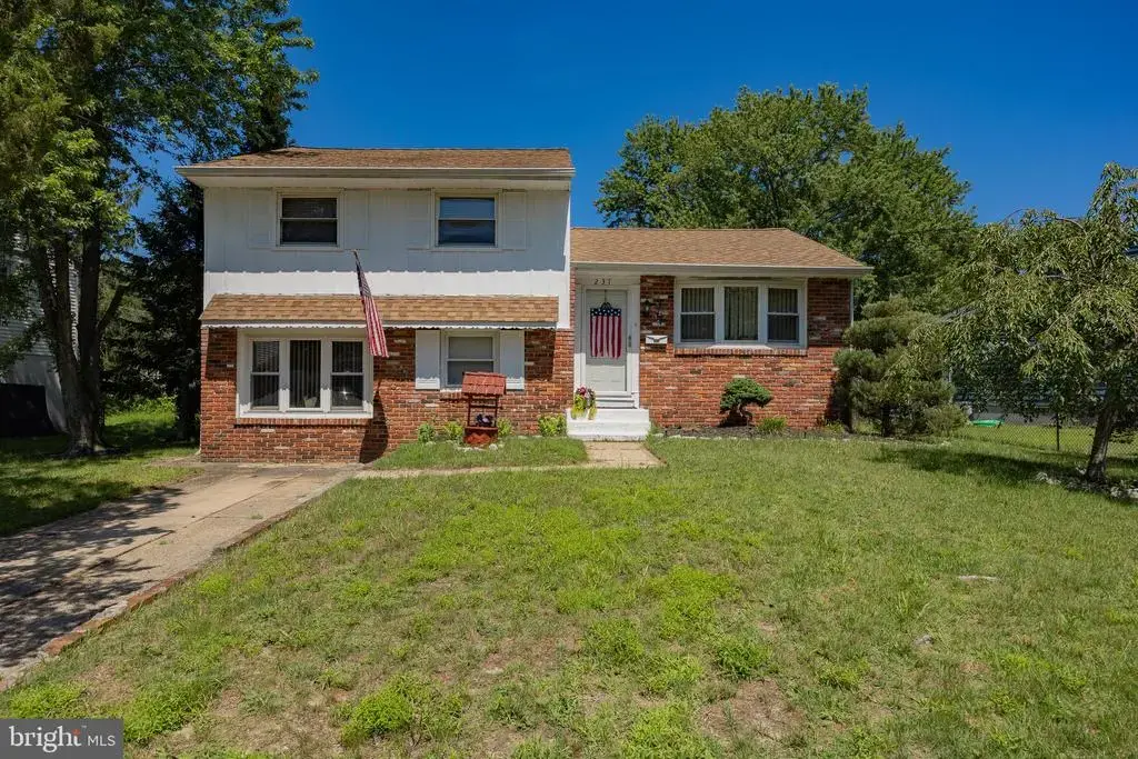 237 Aman Ave, CLEMENTON