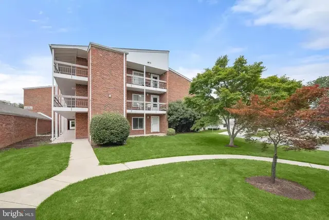 15111 Glade Dr #12-1g, Silver Spring