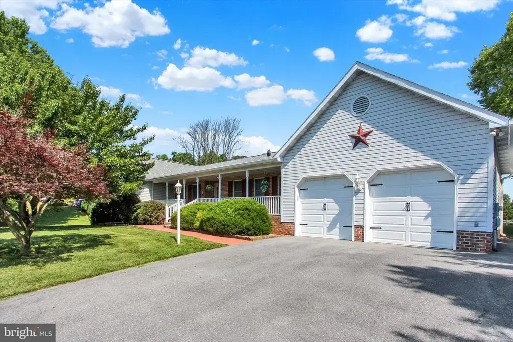 20020 Mt Aetna Rd, HAGERSTOWN