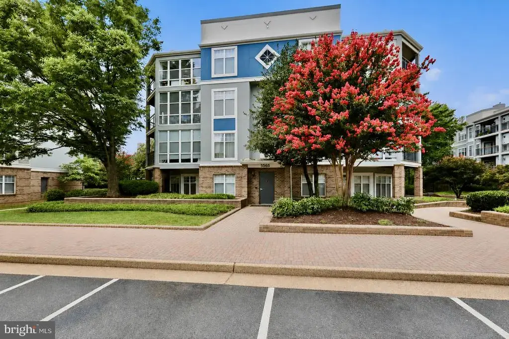 5565 Seminary Rd #314, FALLS CHURCH