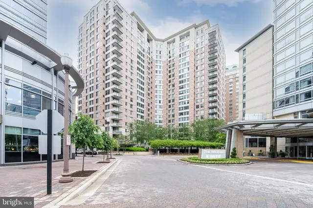 851 N Glebe Rd N #1903, Arlington