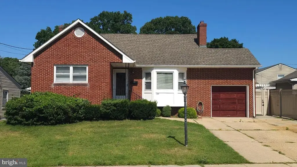 39 Mae Dr, HAMILTON