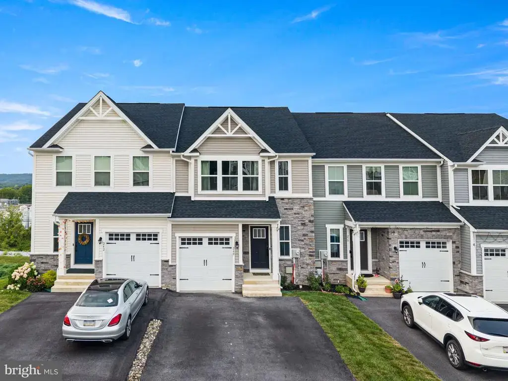 240 Chase Dr, DOWNINGTOWN
