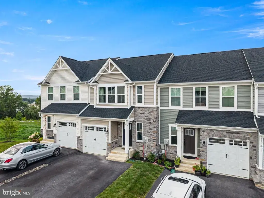 240 Chase Dr, DOWNINGTOWN