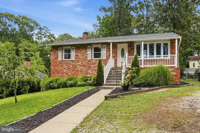 807 Hollywood Blvd, Crownsville
