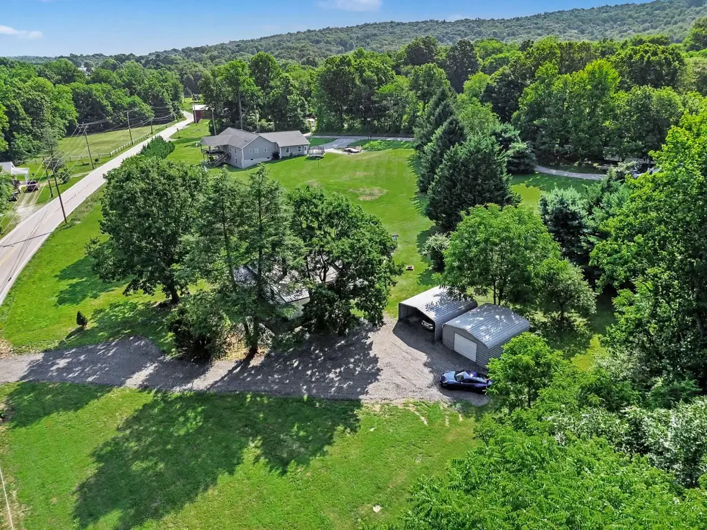 1041 Rohlers Church Rd, DOVER