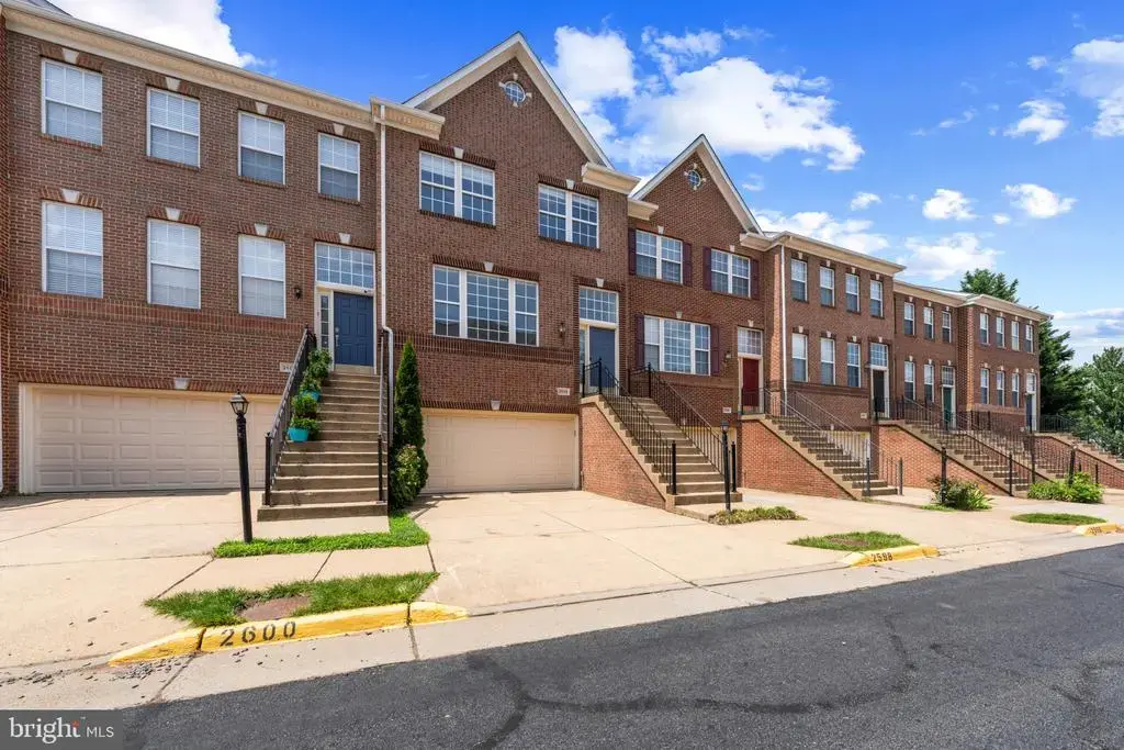 2598 Logan Wood Dr, HERNDON