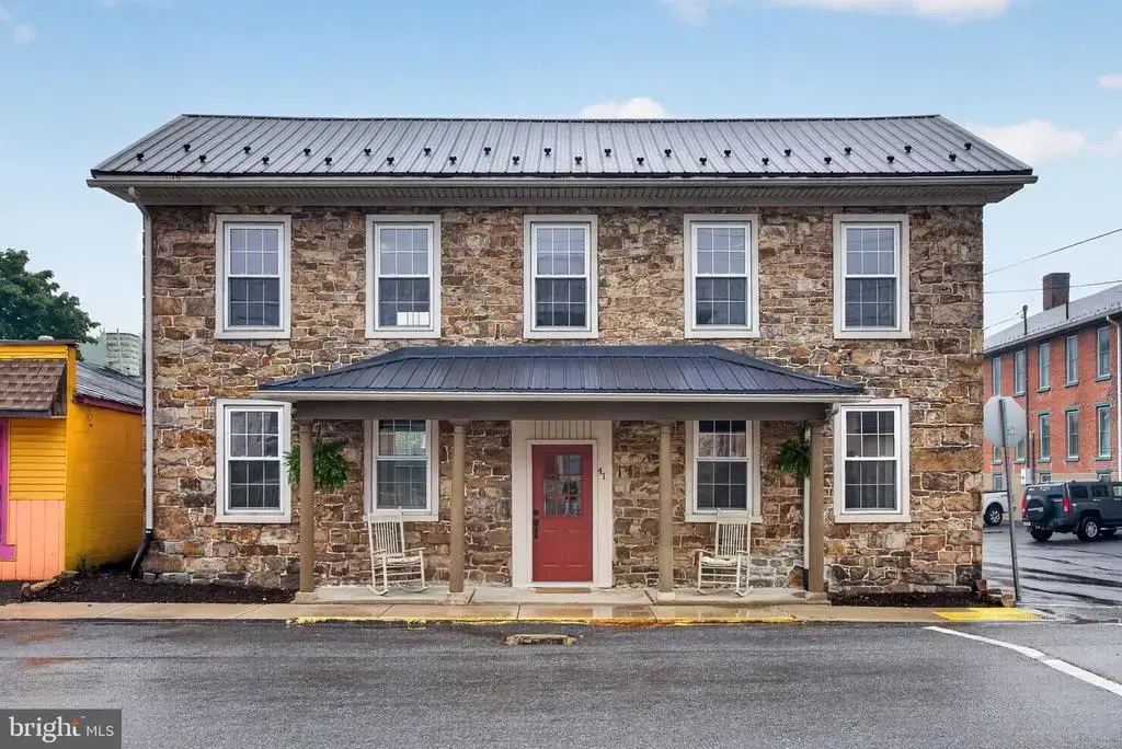 41 N Market St, MILLERSTOWN