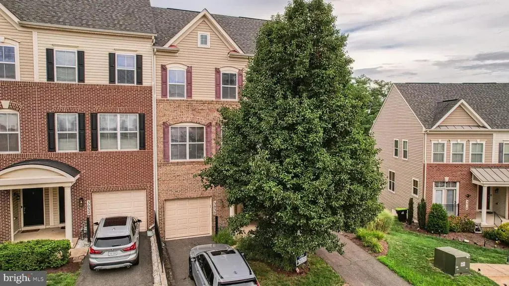 3030 Chinkapin Oak Ln, WOODBRIDGE