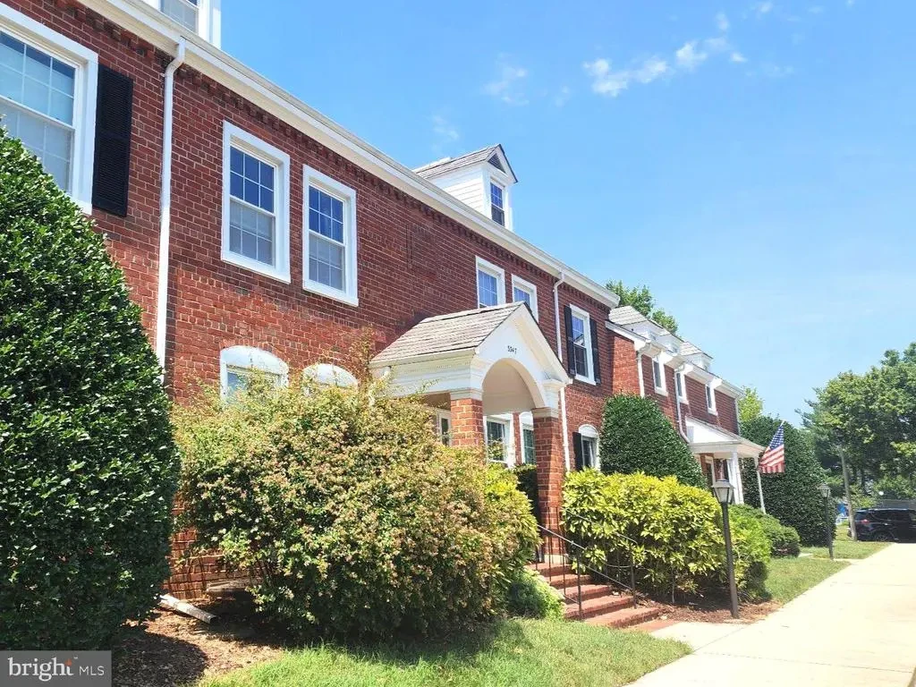 3347 S Wakefield #b2, ARLINGTON