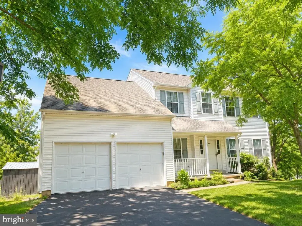 4037 Runnymead Dr, COLLEGEVILLE