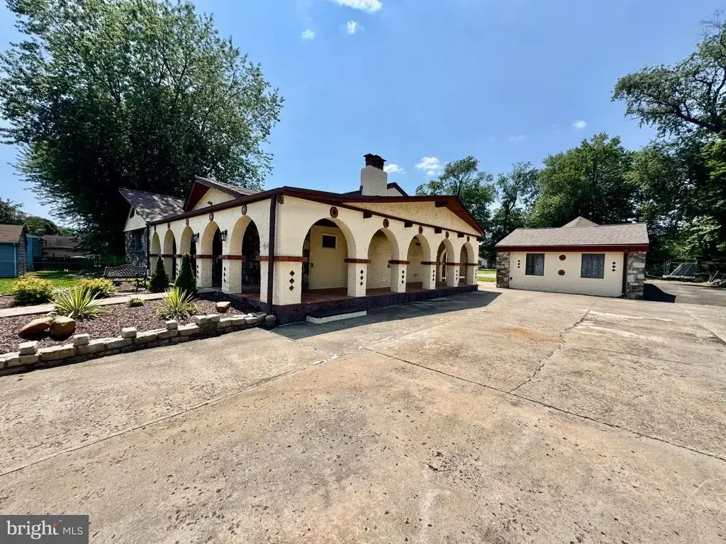 454 Dunksferry Rd, BENSALEM